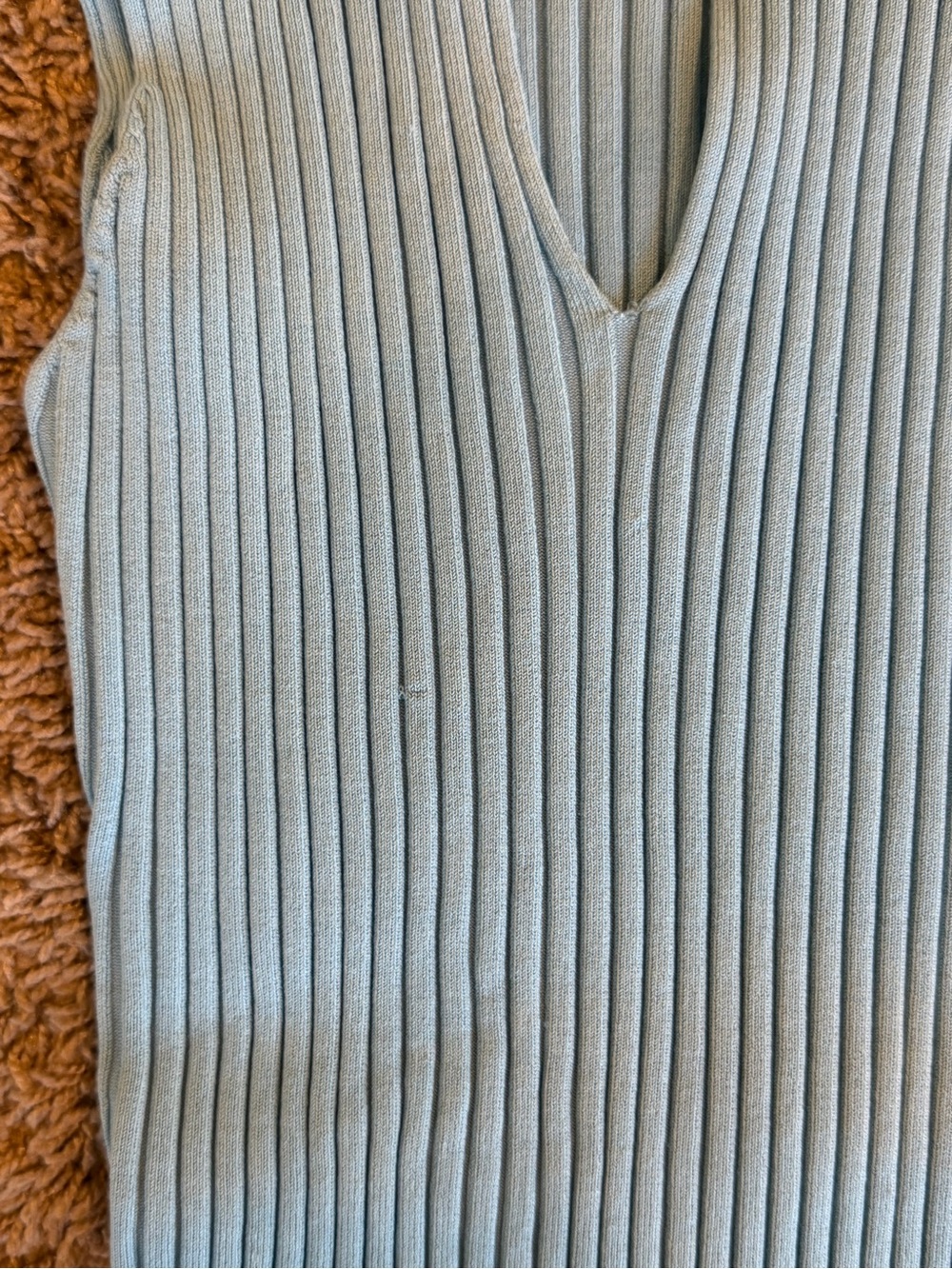 Cache Sleeveless Ribbed Keyhole Tank - Sky Blue - Picture 5 of 6
